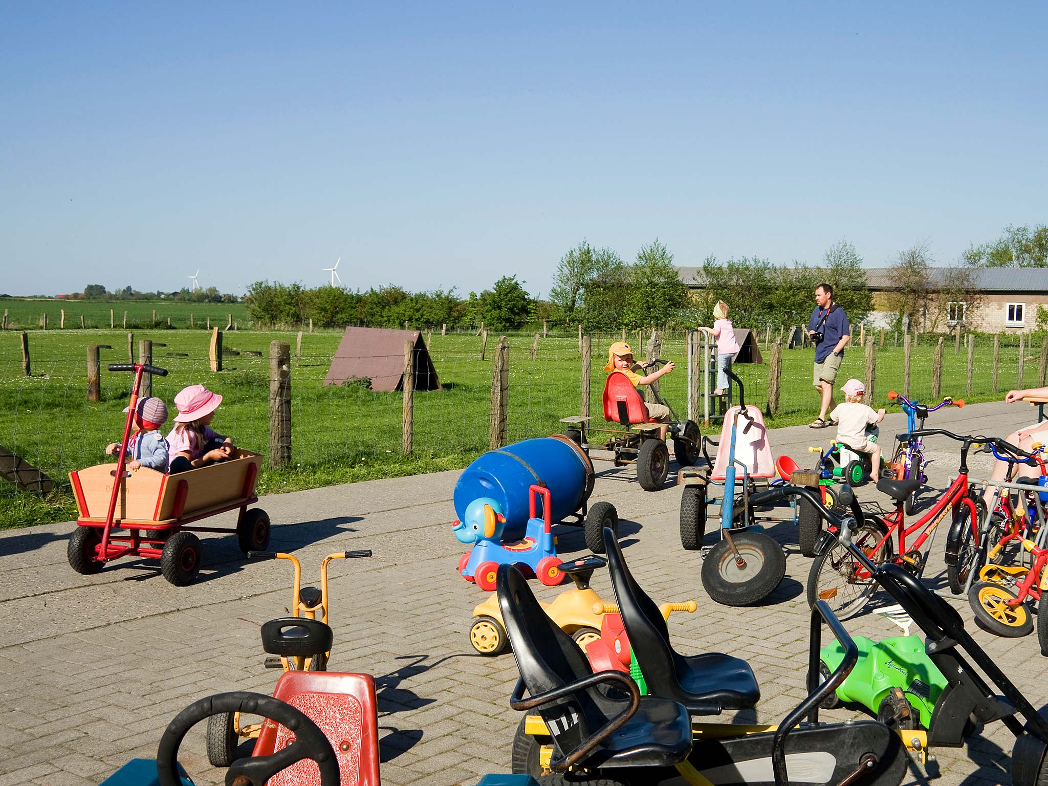 Spielparadies auf dem Ferienhof Ommen in Carolinensiel